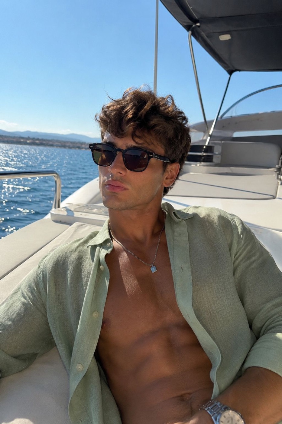 The Sole Havana frame at sea